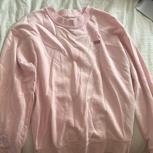 levi’s pink crewneck